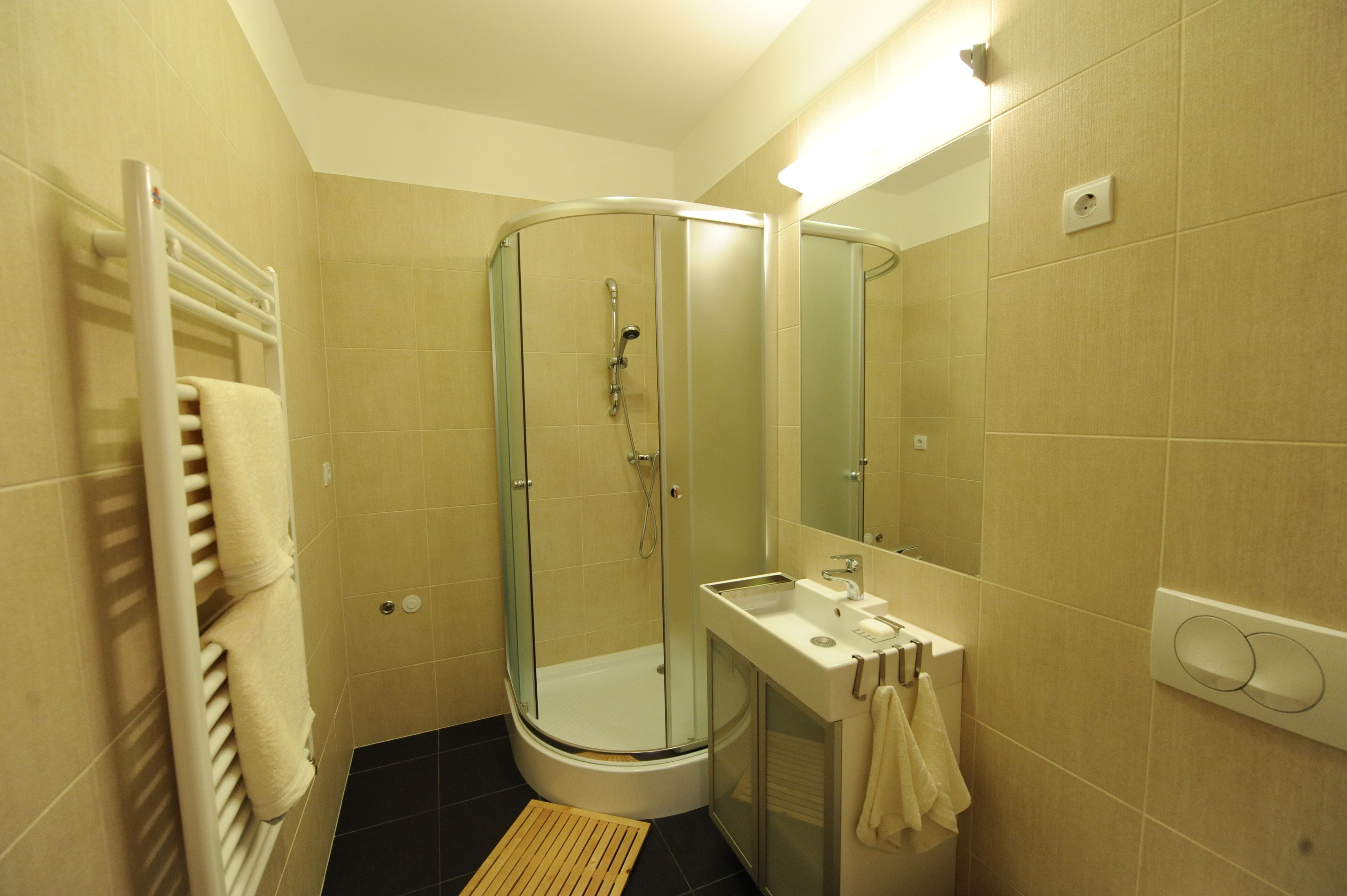 Apartment | Bathroom