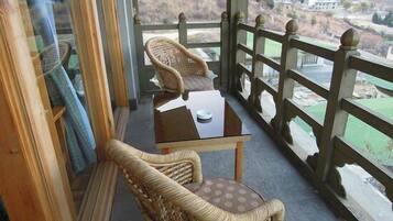 Deluxe Double or Twin Room | Balcony
