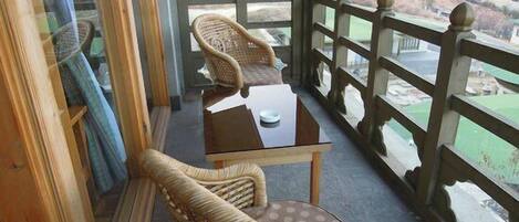 Deluxe Double or Twin Room | Balkoni