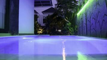 Indoor pool, outdoor pool