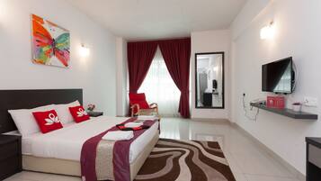 Superior Double Room | Desk, iron/ironing board, rollaway beds, free WiFi
