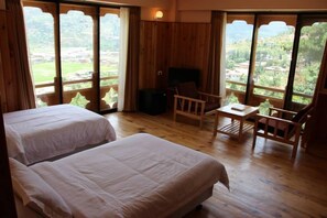 Standard Double or Twin Room, 1 Bedroom | Bar mini, meja, katil lipat simpan percuma, Wi-fi percuma