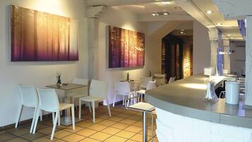 Bar (en el alojamiento)