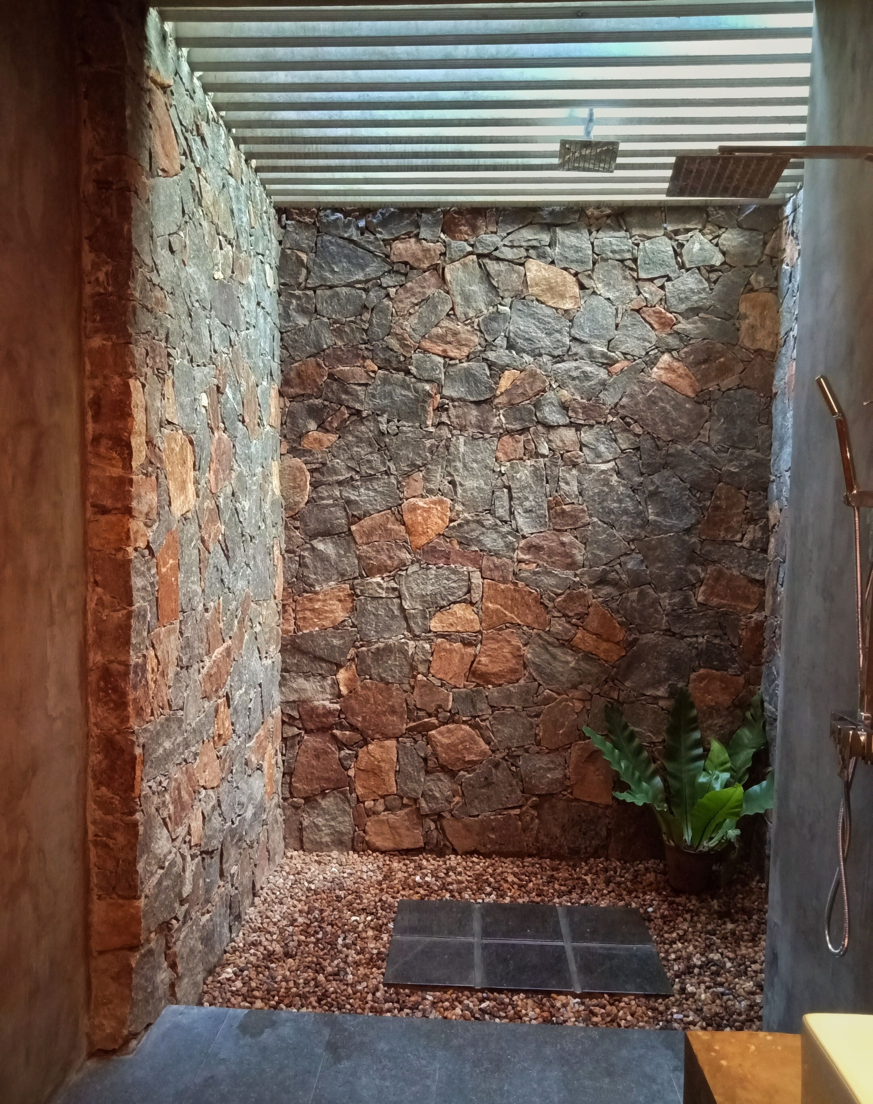Deluxe Double or Twin Room, 2 Single Beds, River View | Bathroom | Shower, free toiletries, hair dryer, bidet