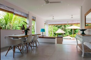 Luxury Villa, 2 Bedrooms, Garden View, Garden Area | In-room dining - Silversand Villa (Tabanan)