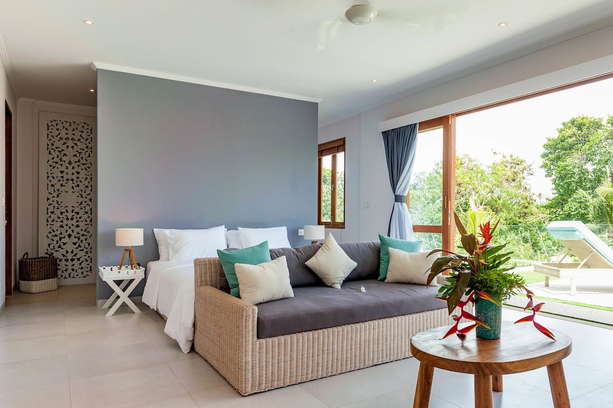Villa luxueuse, 2 chambres, vue sur le jardin | 2 chambres, literie de qualité, lit avec matelas à plateau-coussin