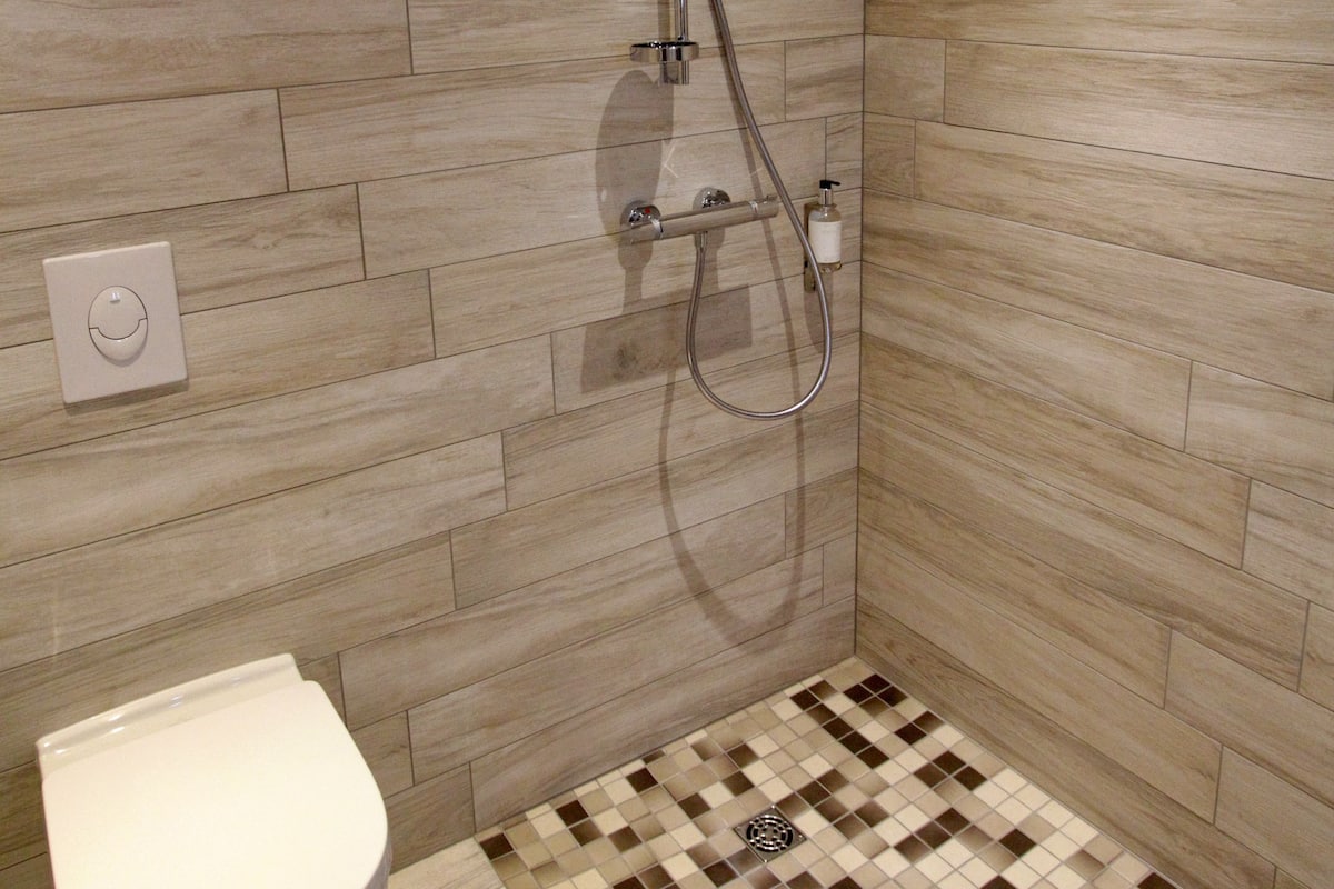 Exclusive-Studio, 1 Doppelbett und Schlafsofa, barrierefrei, Küche | Dusche im Bad