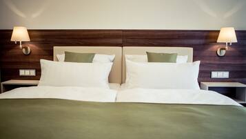 Deluxe Double Room, Non Smoking, Balcony | Minibar, in-room safe, desk, soundproofing