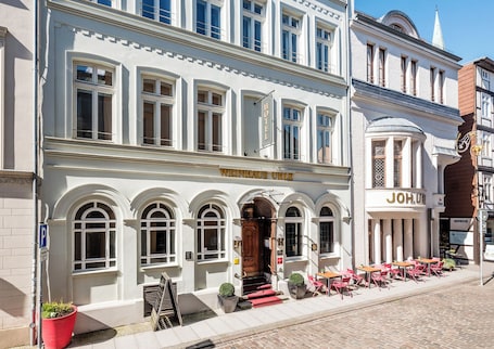 外观. 乌雷维恩豪斯酒店