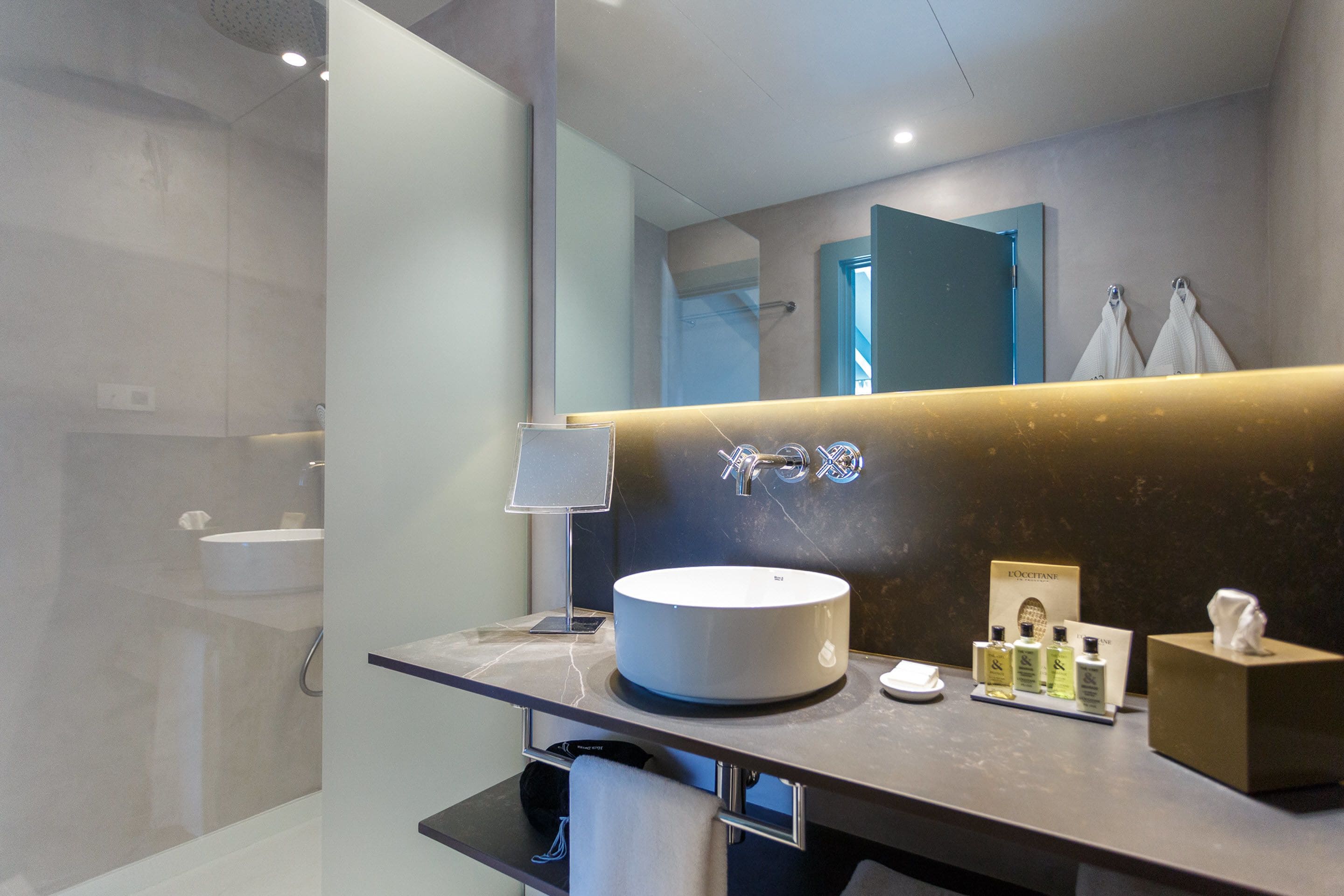 superior double room, terrace | 1 bedroom, premium bedding, pillow-top beds, minibar