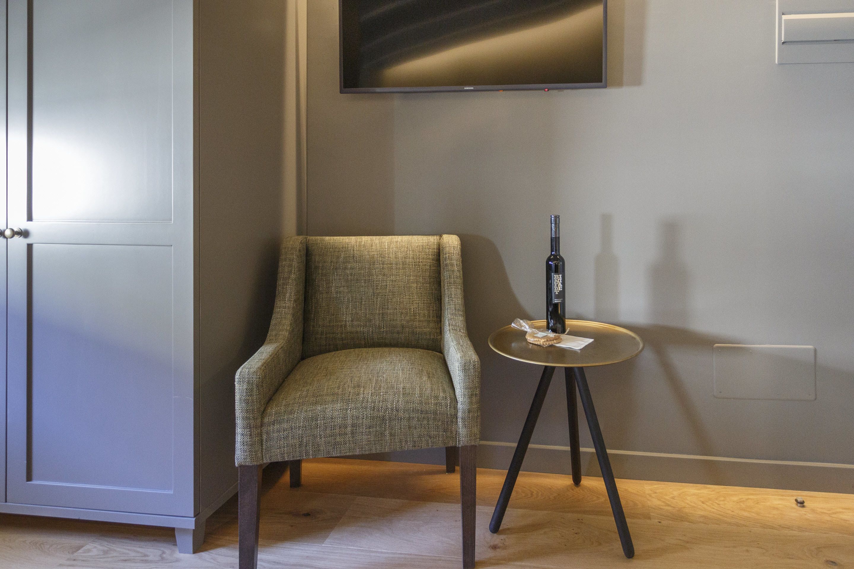 superior double room | 1 bedroom, premium bedding, pillow-top beds, minibar