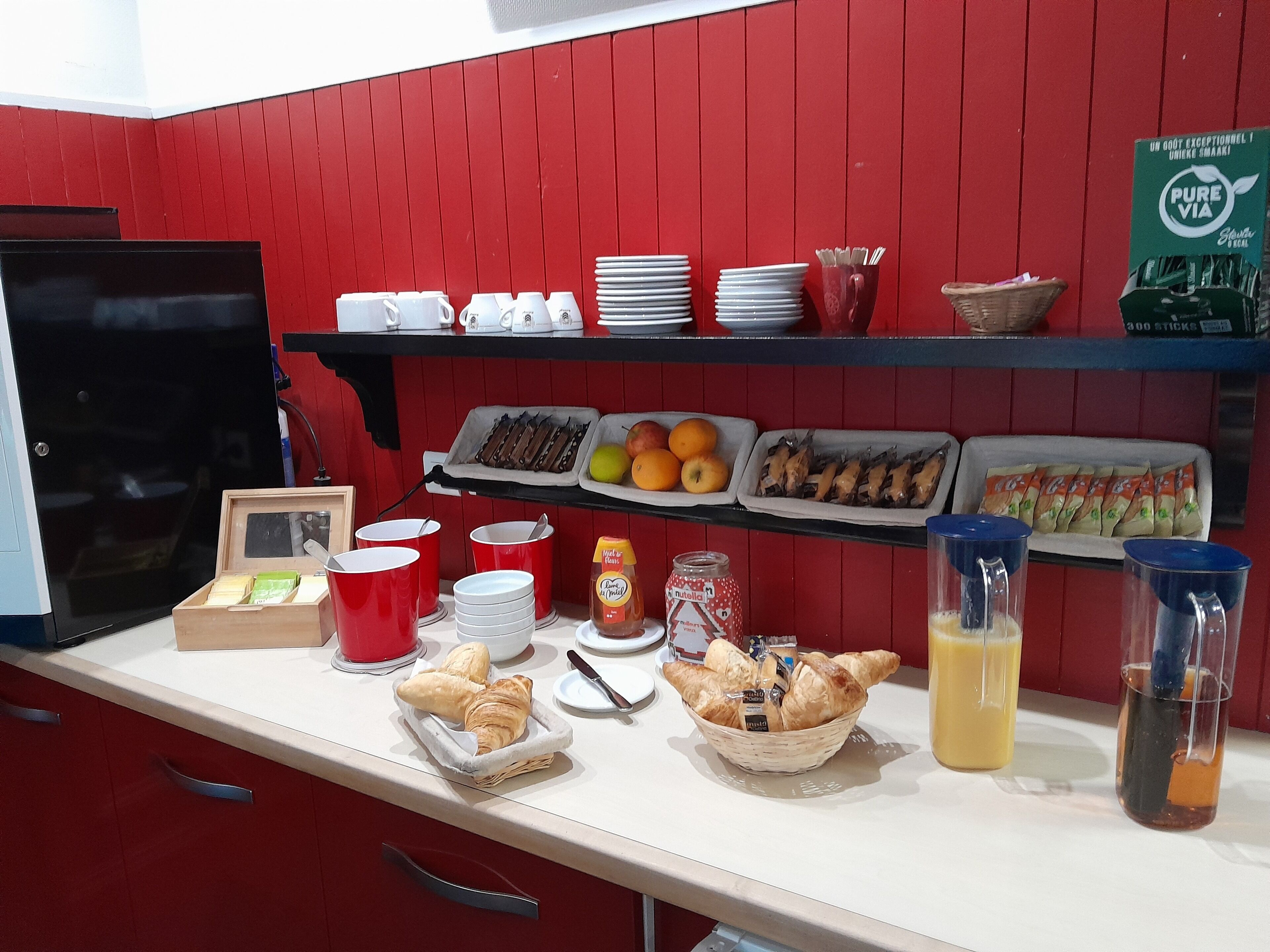 daily buffet breakfast (eur 8 per person)
