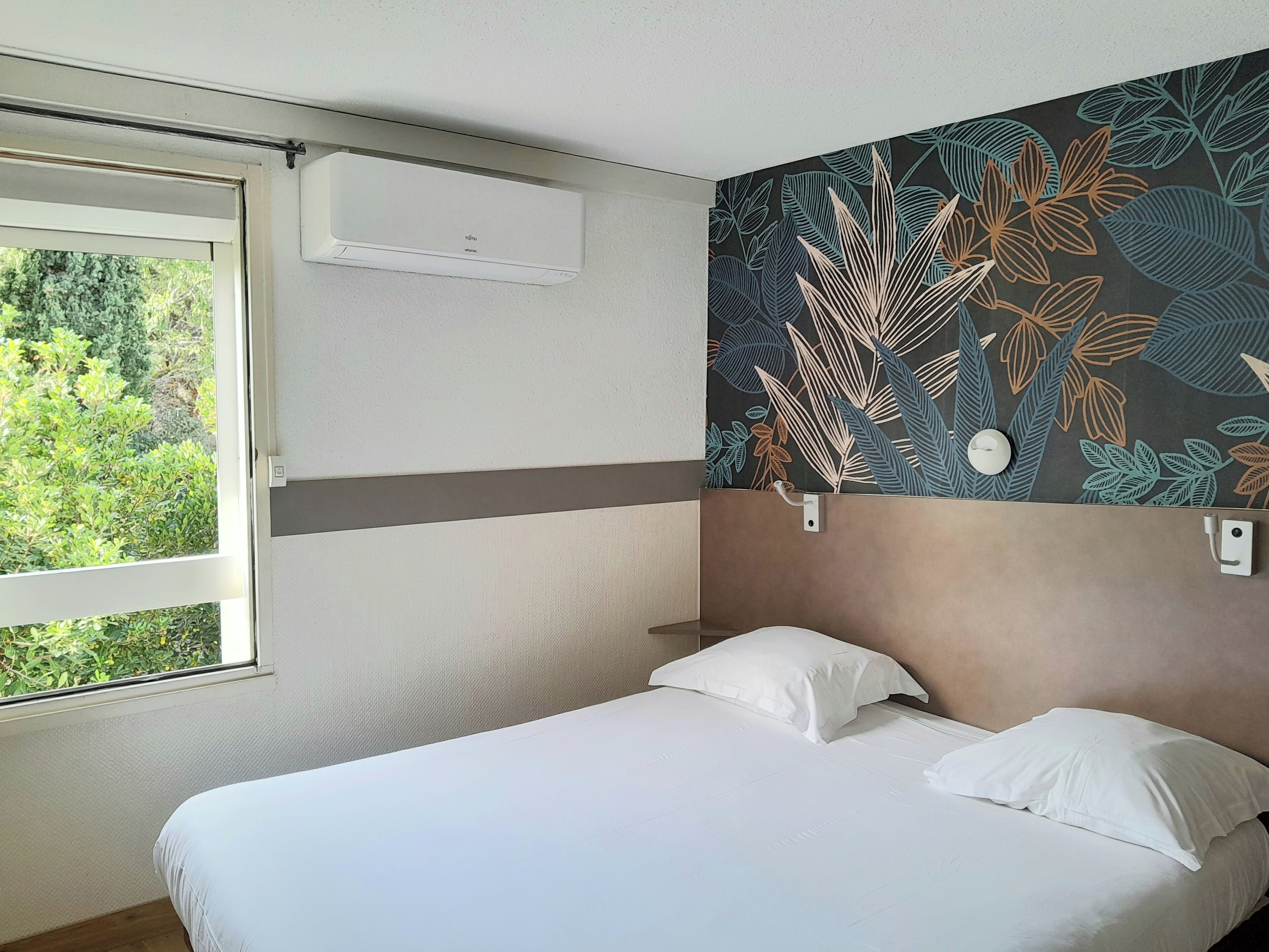 double room | desk, free wifi, bed sheets