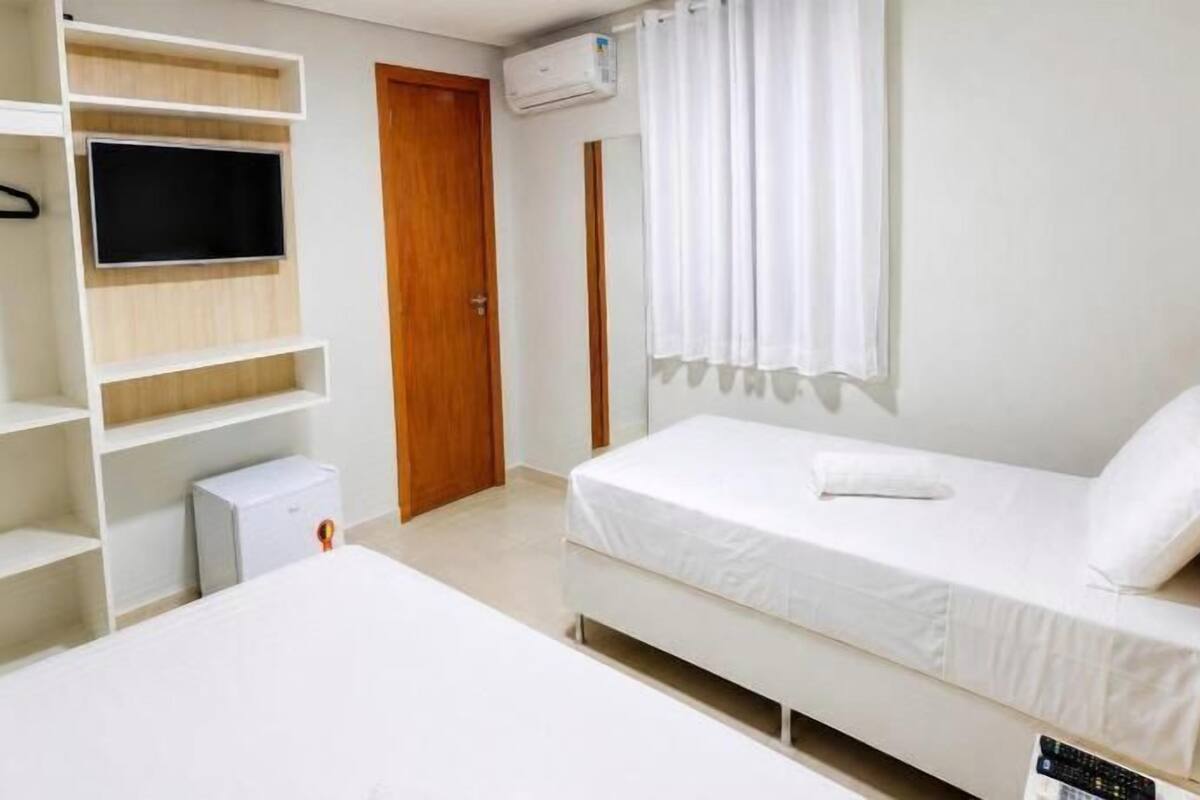 1 habitación, ropa de cama de alta calidad, minibar y cortinas blackout