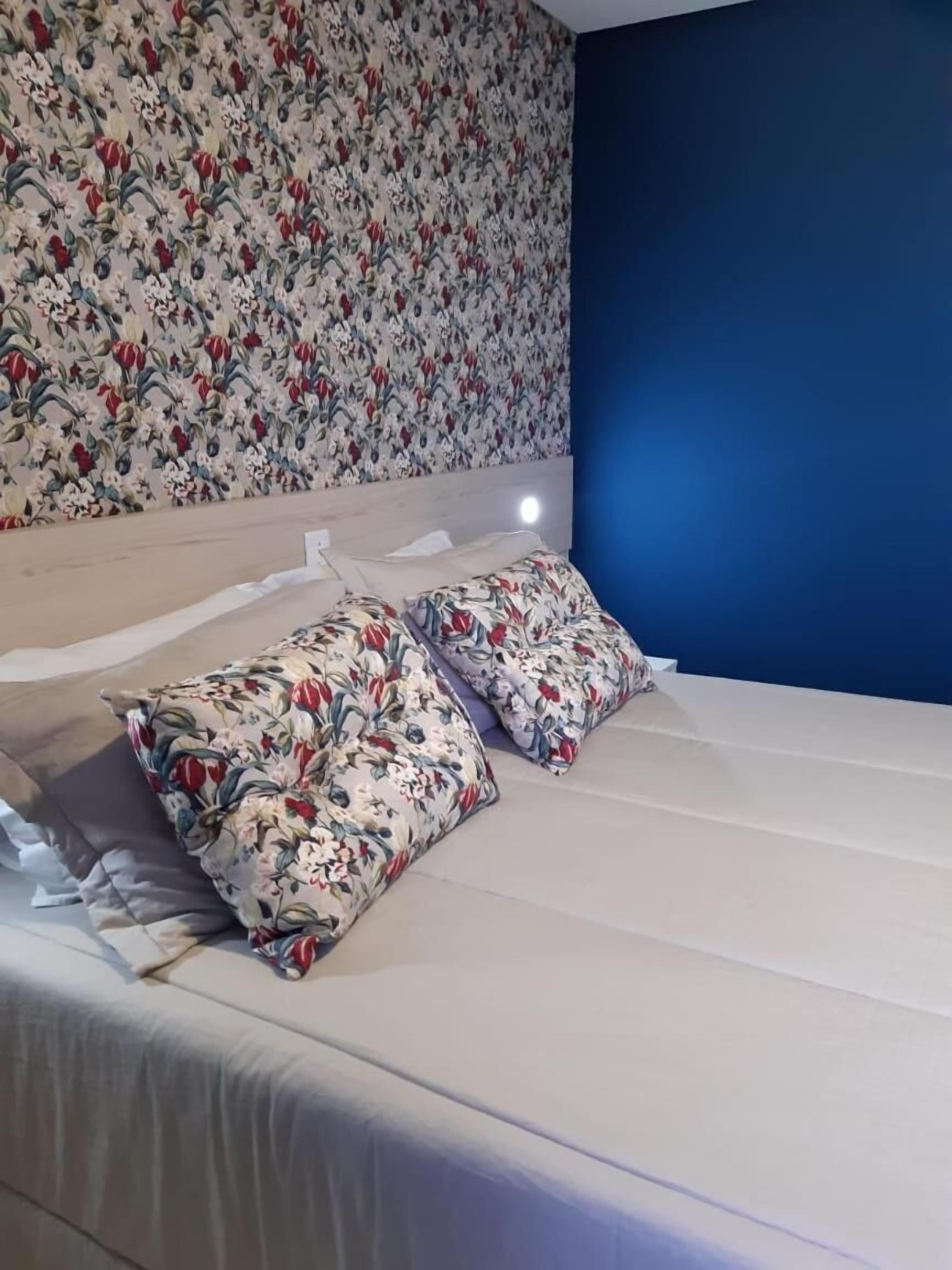 1 bedroom, premium bedding, minibar, blackout curtains