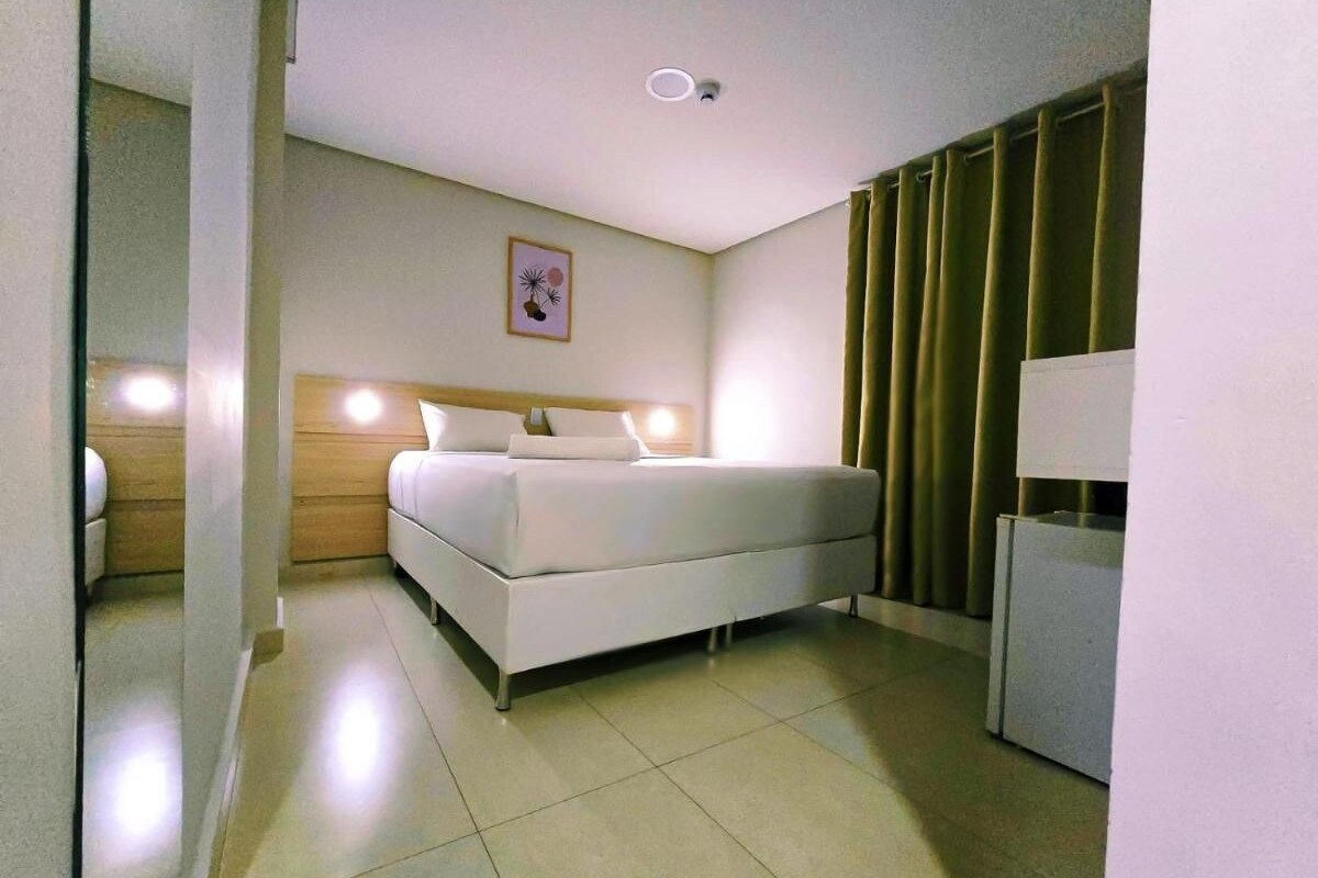 1 bedroom, premium bedding, minibar, blackout drapes
