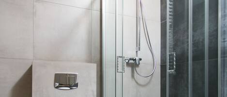 Chambre Double Ăconomique (3rd Floor No Lift, 9) | Salle de bain