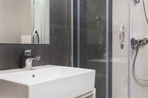 Deluxe-Apartment (2nd floor, 5) | Badezimmer