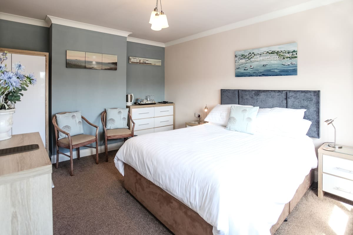 Double Room | Egyptian cotton sheets, premium bedding, in-room safe