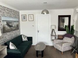 Double Room (Superking) | Egyptian cotton sheets, premium bedding, in-room safe