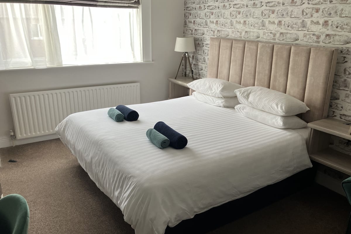 Double Room (Superking) | Egyptian cotton sheets, premium bedding, in-room safe