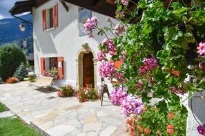 Entrada al alojamiento