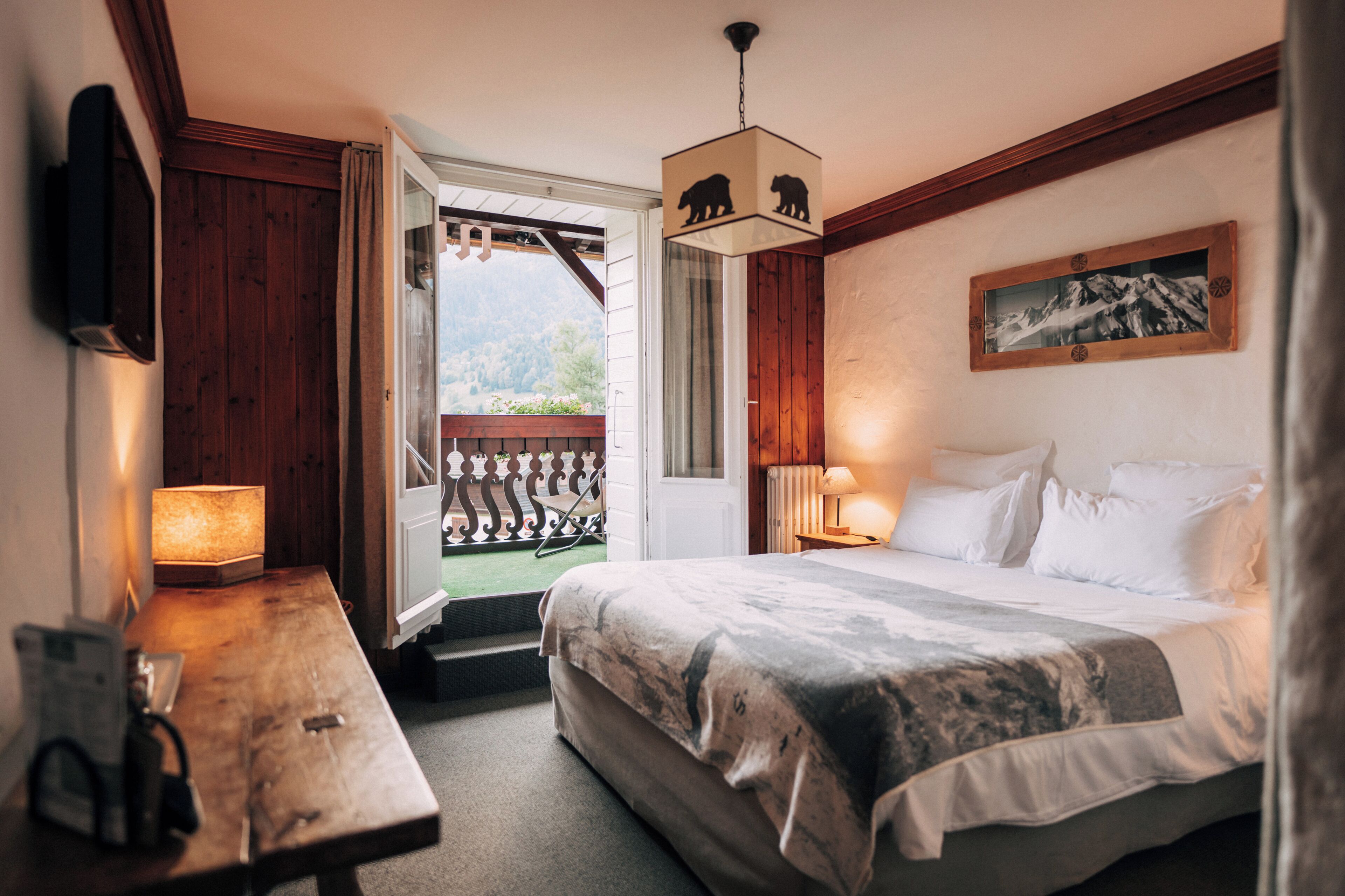 Chambre Deluxe Double ou avec lits jumeaux | Vue sur les montagnes