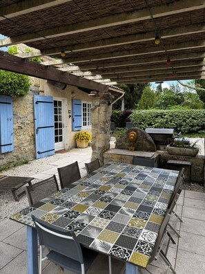 Exterior - Mas Saint Antoine (Rognonas)