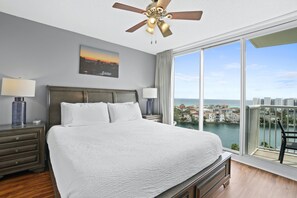 Condo, 2 Bedrooms, Ocean View (1002)