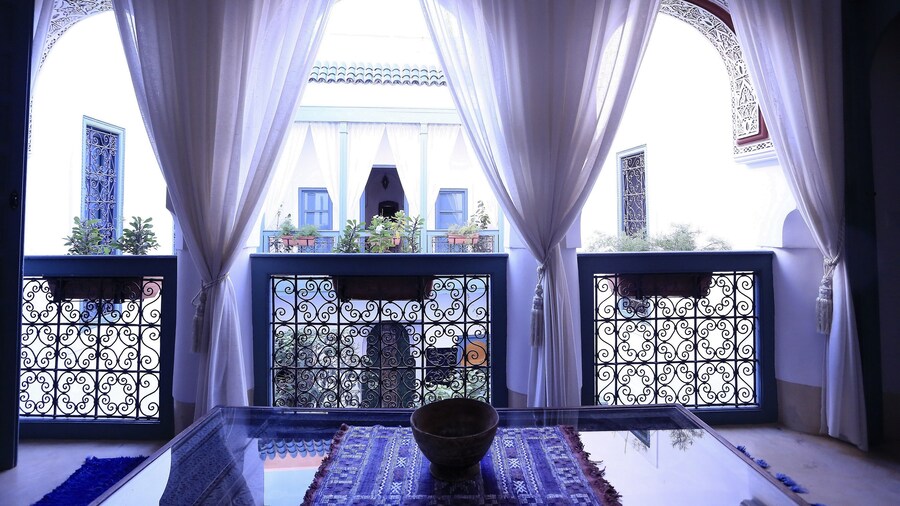 Riad 11 Zitoune