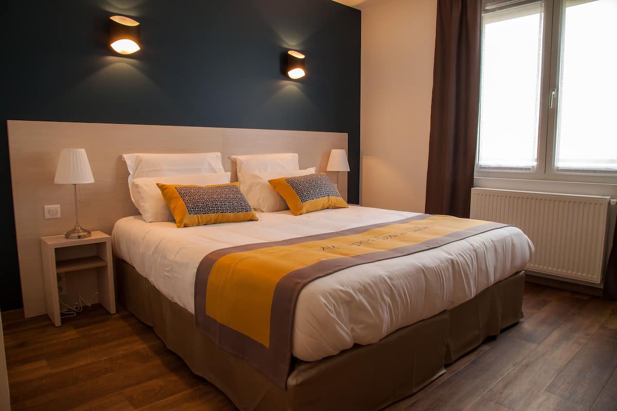 comfort double room | 1 bedroom, minibar, desk, soundproofing