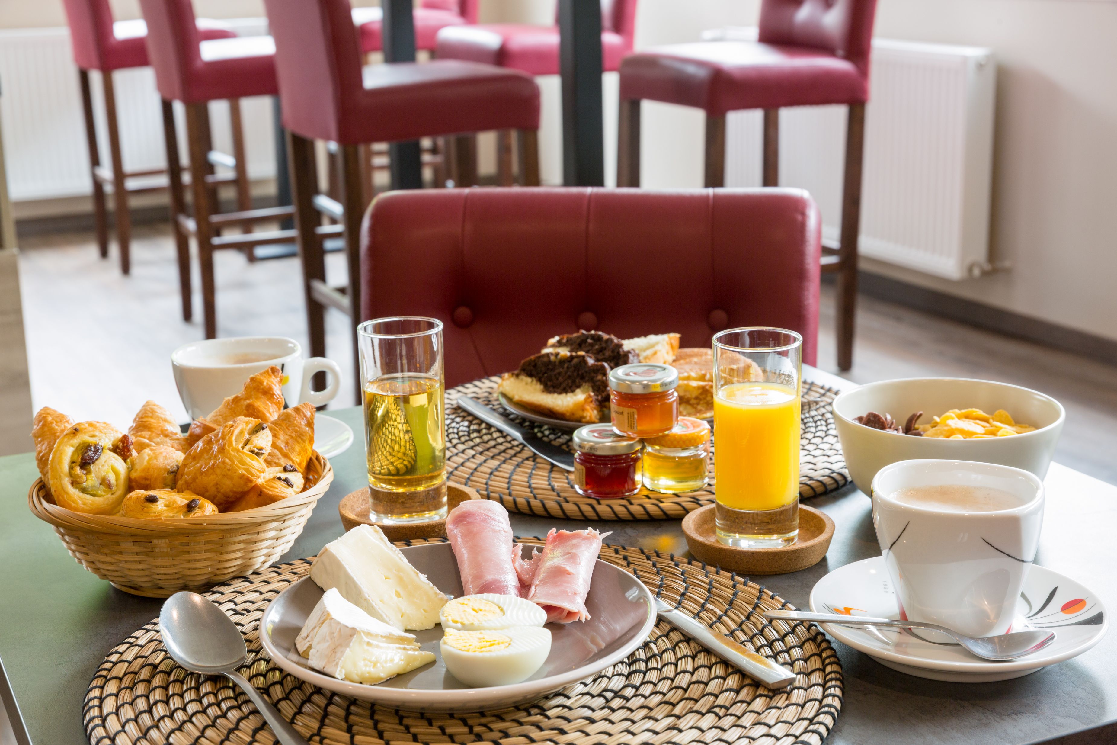 daily buffet breakfast (eur 12 per person)