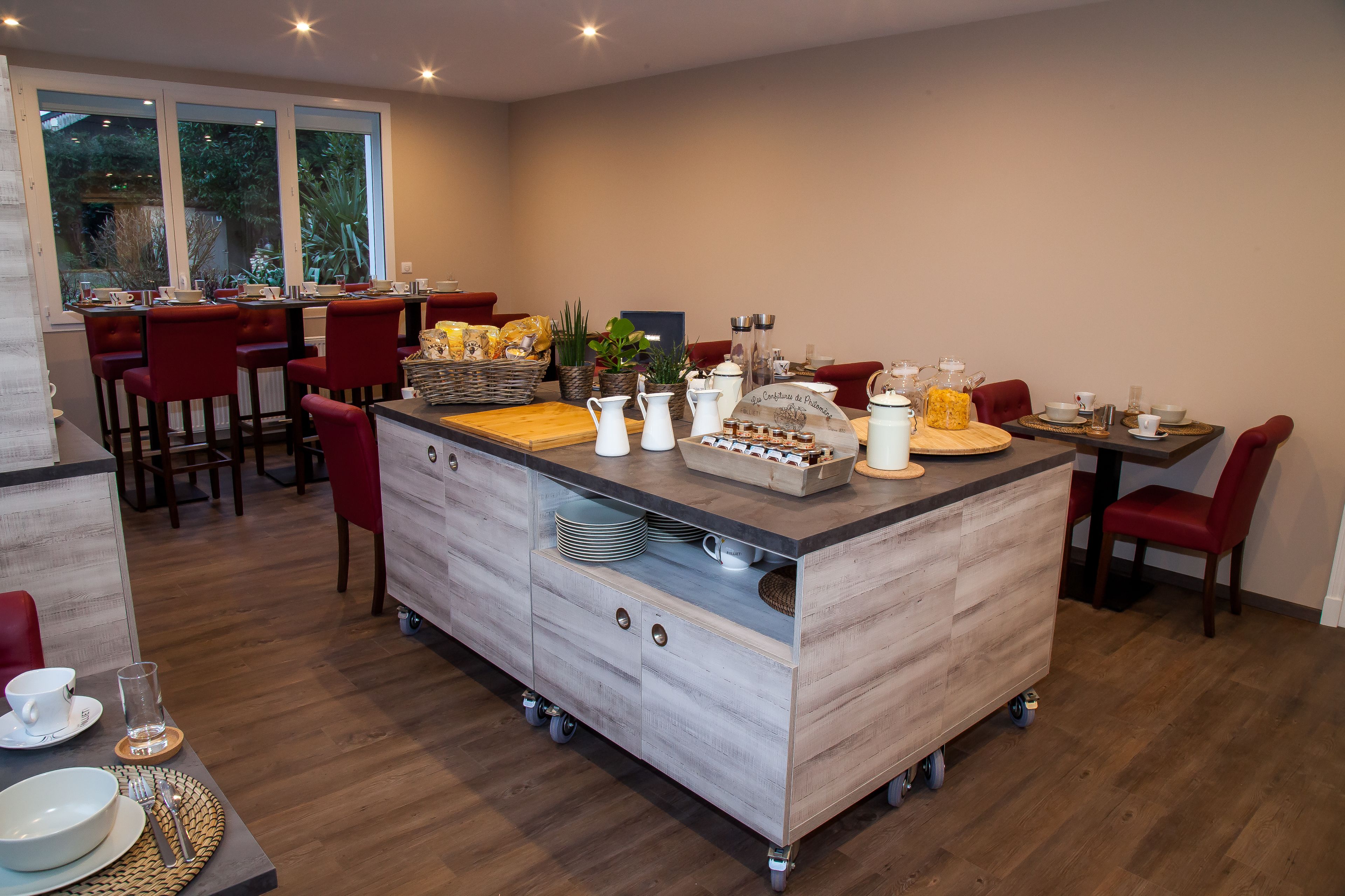 daily buffet breakfast (eur 12 per person)