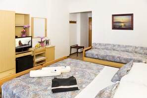Standard Double or Twin Room, Balcony | Minibar, in-room safe, desk, free cots/infant beds