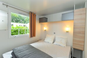 Nhà di động tiện nghi đơn giản (Arthur ) | 1 phòng ngủ, bộ trải giường 