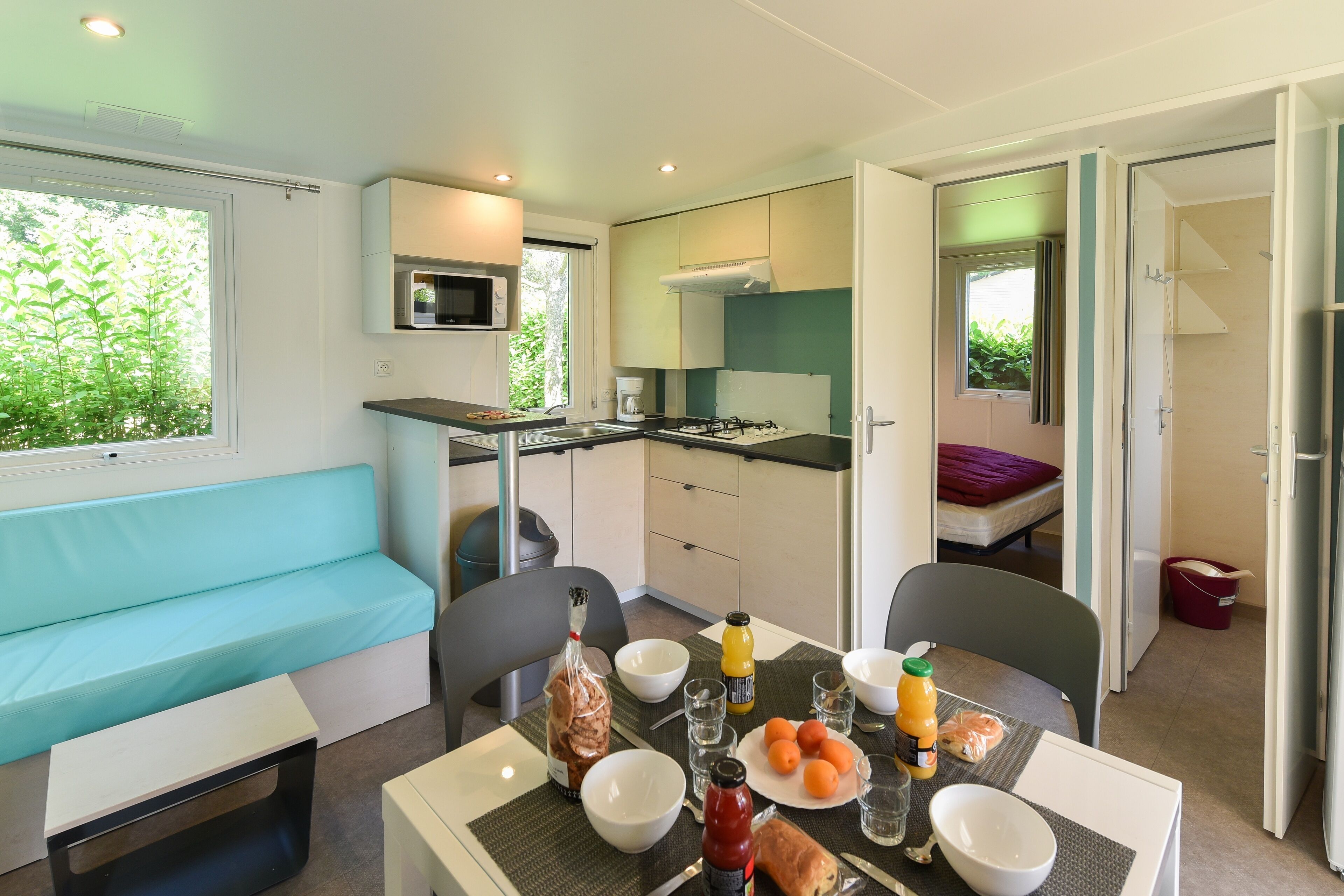 Mobile Home Premium (Caélia - Trois Chambres ) | Restauration dans la chambre