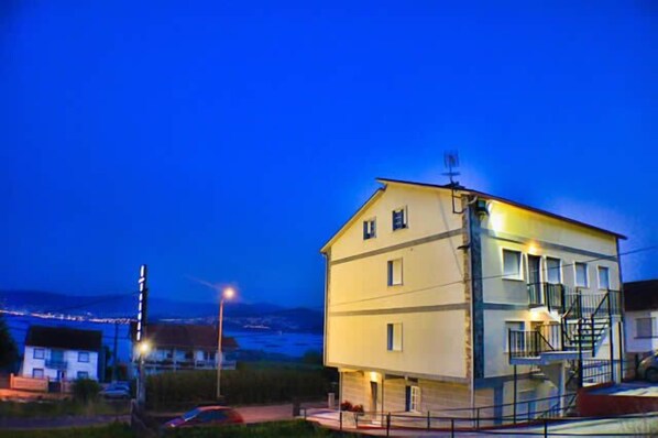 숙박 시설 정면