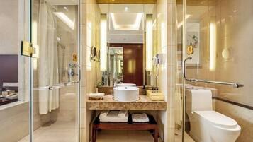 Minibar, in-room safe, iron/ironing board, Internet