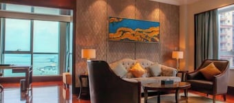 Glory Charm Hotel