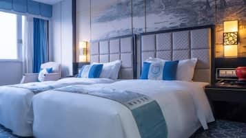 Cots/infant beds, Internet, alarm clocks