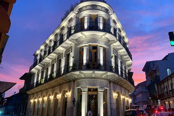 Fachada da propriedade