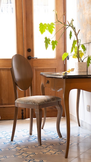 Corner Suite,  1 King Bed (City View) | 3 bedrooms, Egyptian cotton sheets, premium bedding, down comforters