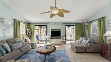 Condo, 3 Bedrooms, Garden View (43) | Living area | TV