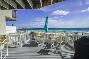 コンドミニアム 2 ベッドルーム シービュー (7) | バルコニー