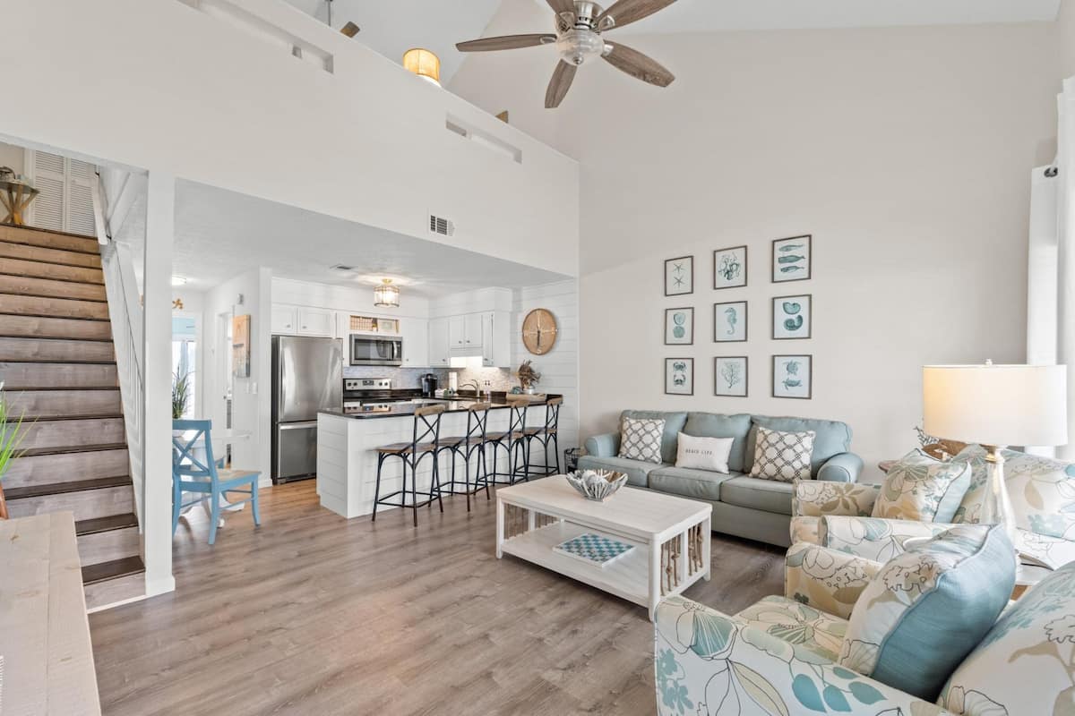 Condo, 2 Bedrooms (C7) | Living area | TV