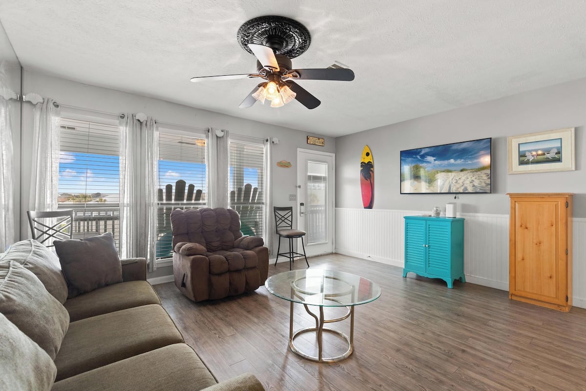 Condo, 1 Bedroom (I-15) | Living area | TV