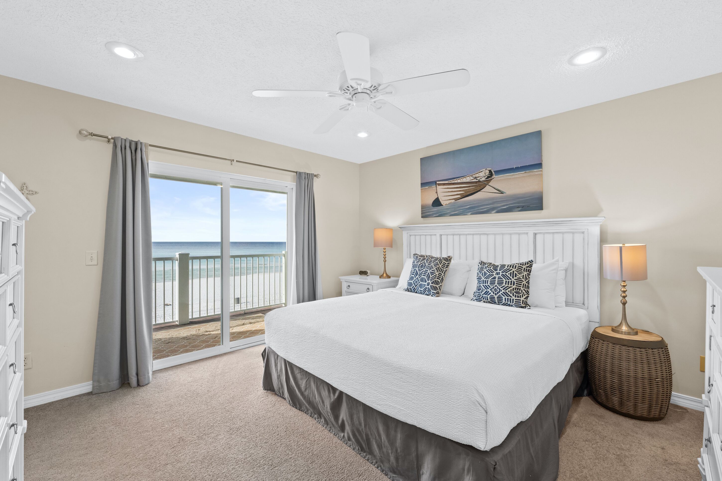 タウンホーム 4 ベッドルーム (Townhome B) | 4 室のベッドルーム、アイロン / アイロン台、WiFi (無料)、ベッドシーツ