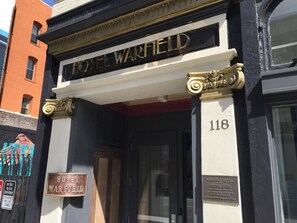Exterior - Warfield Hotel (San Francisco)