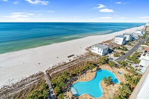 Condo, 3 phòng ngủ, quang cảnh biển, sát bãi biển | Quang cảnh ban công