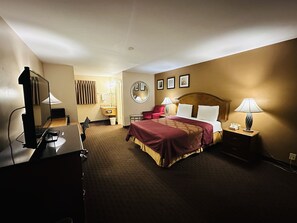 Escritorio, cortinas blackout, wifi gratis y ropa de cama